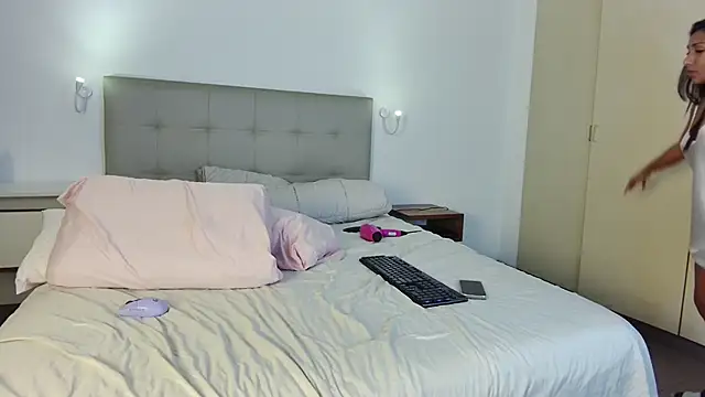 bl4ckdoll  online show from 10.29.25