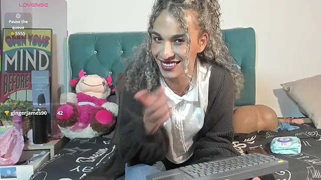 Snapshot of StefanyMiler chatting on 06.11.26 StefanyMiler online show from 06.11.26