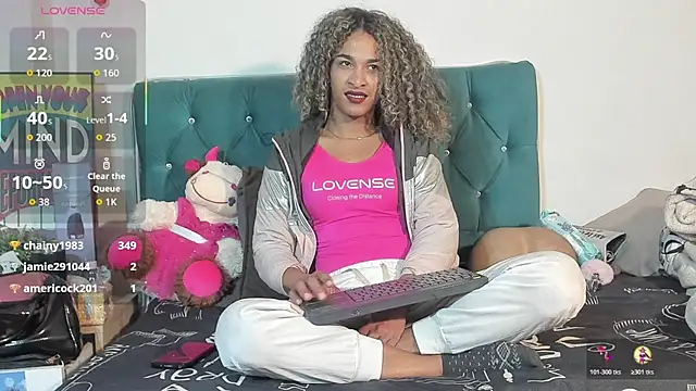 Snapshot of StefanyMiler chatting on 06.16.26 StefanyMiler online show from 06.16.26