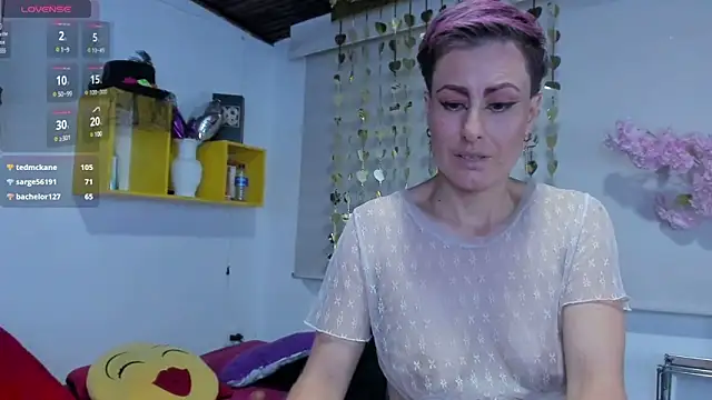 yasmin goldenst online show from 01.16.25