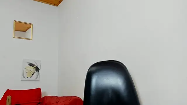 yasmin goldenst online show from 12.05.25