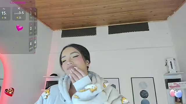 Snapshot of cristal__hot_1 chatting on 02.10.25 cristal  hot 1 online show from 02.10.25