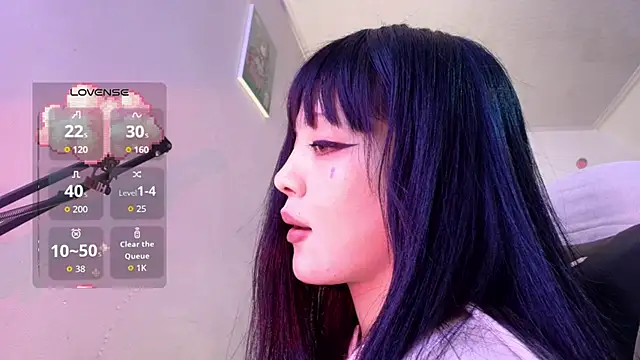 Snapshot of Persia_09 chatting on 09.27.25 Persia 09 online show from 09.27.25