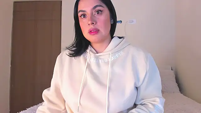 Snapshot of rosalie_lust chatting on 01.28.25 rosalie lust online show from 01.28.25