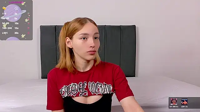 Snapshot of WhiteSun_01 chatting on 12.14.25 WhiteSun 01 online show from 12.14.25