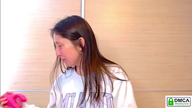 Sophi Cute online show from 04.25.26