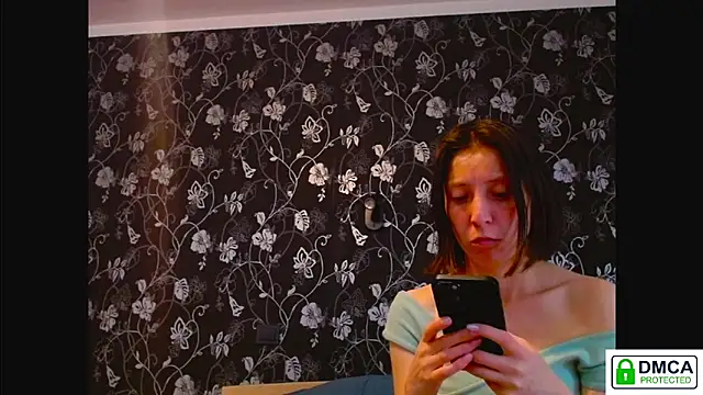 Sophi Cute online show from 06.02.26