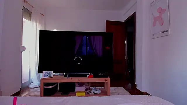 Snapshot of _viioletweekend_ chatting on 01.08.26 viioletweekend online show from 01.08.26