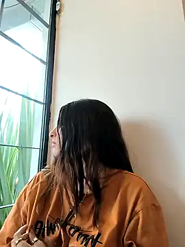 Sam Sara online show from 02.05.25