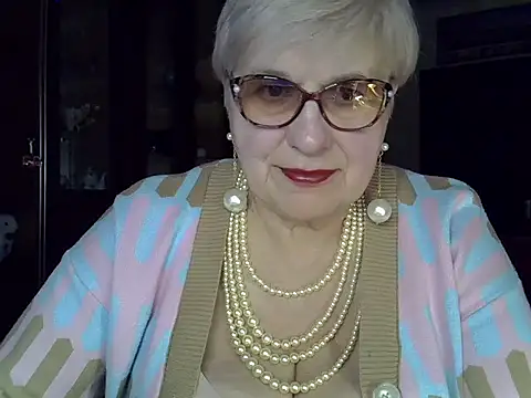 Snapshot of SweetCherry27 chatting on 02.22.25 SweetCherry27 online show from 02.22.25
