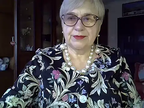 Snapshot of SweetCherry27 chatting on 02.23.25 SweetCherry27 online show from 02.23.25