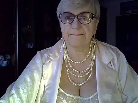 Snapshot of SweetCherry27 chatting on 02.27.25 SweetCherry27 online show from 02.27.25