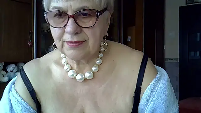 Snapshot of SweetCherry27 chatting on 03.03.25 SweetCherry27 online show from 03.03.25