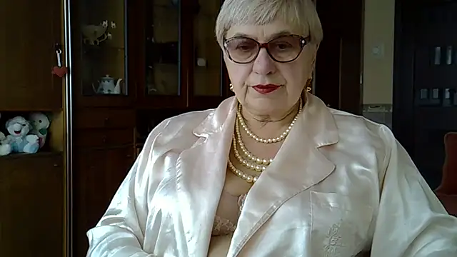 Snapshot of SweetCherry27 chatting on 03.06.25 SweetCherry27 online show from 03.06.25