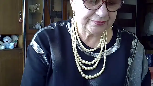 Snapshot of SweetCherry27 chatting on 03.09.25 SweetCherry27 online show from 03.09.25