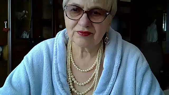 Snapshot of SweetCherry27 chatting on 03.11.25 SweetCherry27 online show from 03.11.25