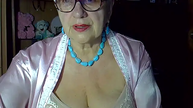 Snapshot of SweetCherry27 chatting on 09.23.25 SweetCherry27 online show from 09.23.25