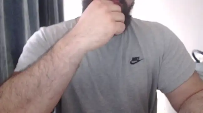 hugemachohandsome online show from 03.02.25