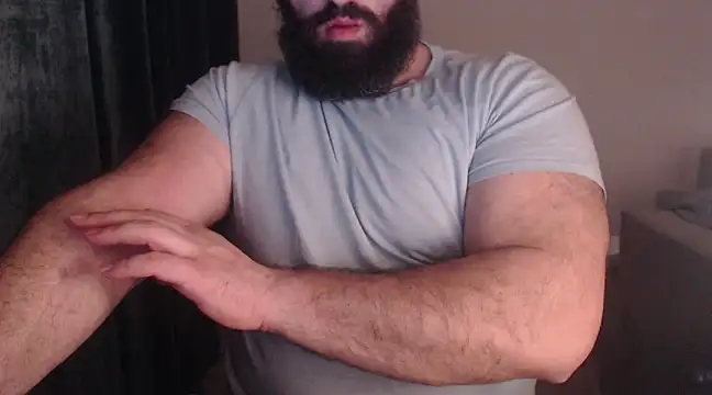 hugemachohandsome online show from 03.06.25