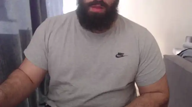 hugemachohandsome online show from 03.10.25