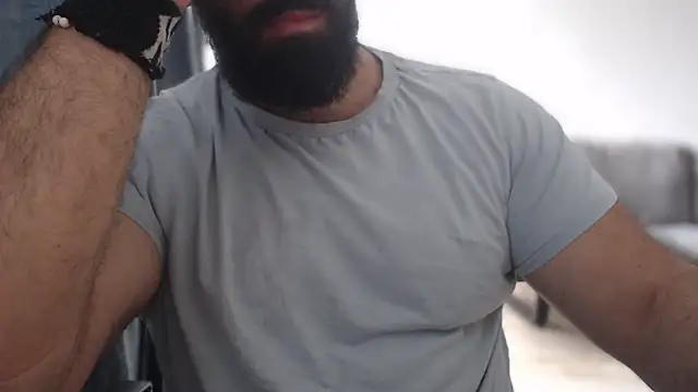 hugemachohandsome online show from 09.14.25