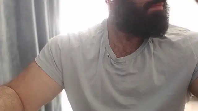 hugemachohandsome online show from 10.03.25