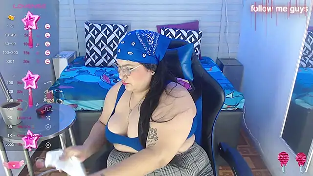 Snapshot of evelin_zaens chatting on 02.23.25 evelin zaens online show from 02.23.25