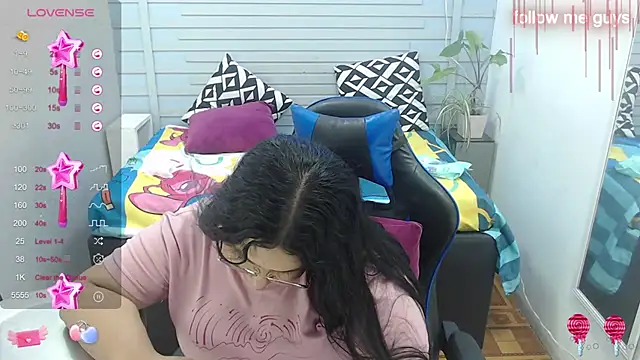 Snapshot of evelin_zaens chatting on 02.24.25 evelin zaens online show from 02.24.25