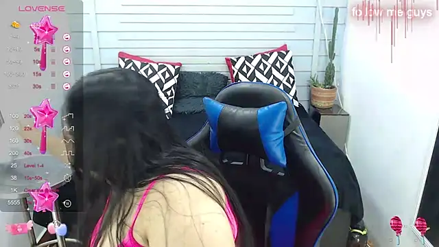 Snapshot of evelin_zaens chatting on 03.06.25 evelin zaens online show from 03.06.25