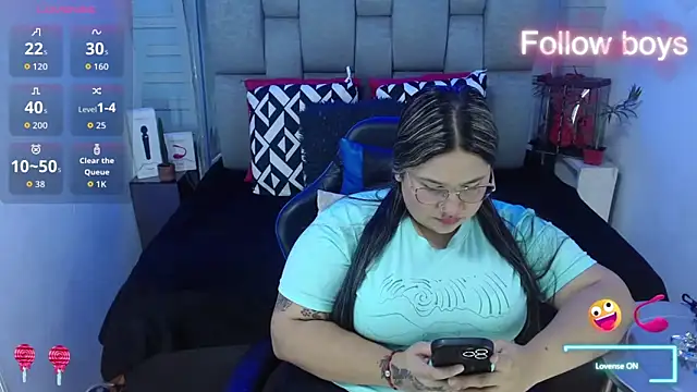 Snapshot of evelin_zaens chatting on 11.07.25 evelin zaens online show from 11.07.25