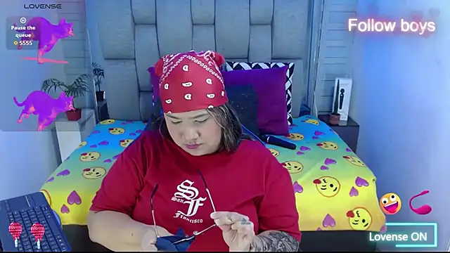 Snapshot of evelin_zaens chatting on 12.05.25 evelin zaens online show from 12.05.25