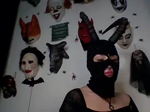 Snapshot of FeticheMacabre chatting on 12.04.24 FeticheMacabre online show from 12.04.24