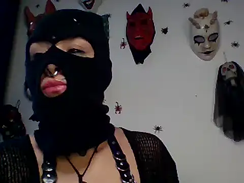 Snapshot of FeticheMacabre chatting on 12.09.24 FeticheMacabre online show from 12.09.24