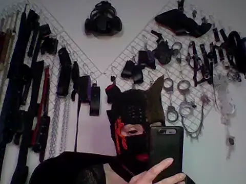 Snapshot of FeticheMacabre chatting on 01.12.25 FeticheMacabre online show from 01.12.25