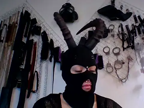 Snapshot of FeticheMacabre chatting on 01.15.25 FeticheMacabre online show from 01.15.25