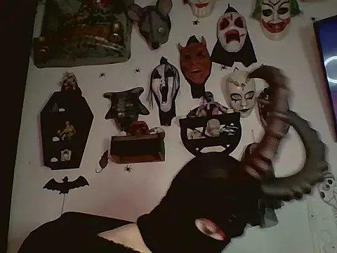 Snapshot of FeticheMacabre chatting on 10.25.25 FeticheMacabre online show from 10.25.25