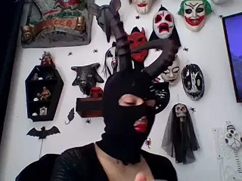 Snapshot of FeticheMacabre chatting on 10.26.25 FeticheMacabre online show from 10.26.25