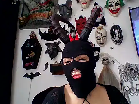 Snapshot of FeticheMacabre chatting on 01.06.26 FeticheMacabre online show from 01.06.26