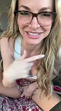 Snapshot of MessyNastyQueen chatting on 12.15.24 MessyNastyQueen online show from 12.15.24