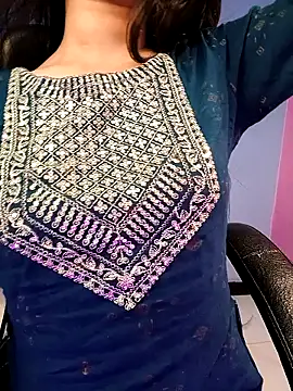 Snapshot of Aditi_1 chatting on 01.14.25 Aditi 1 online show from 01.14.25