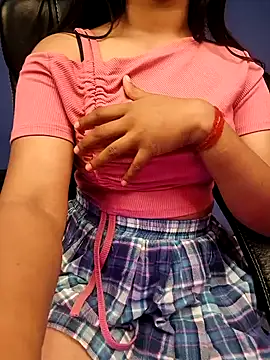 Snapshot of Aditi_1 chatting on 01.25.25 Aditi 1 online show from 01.25.25