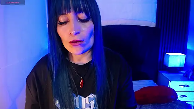 alicia moom online show from 11.13.25