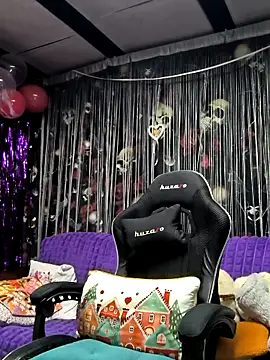 KikiXRed online show from 02.23.26