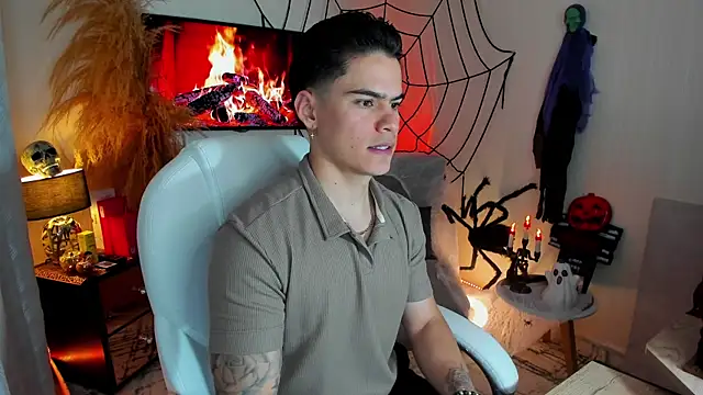 Matias Murrier online show from 10.25.25