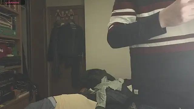 curiosillo83 online show from 03.12.25