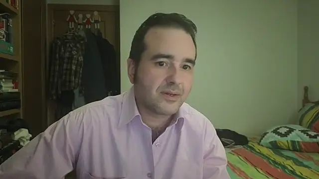Snapshot of curiosillo83 chatting on 05.13.26 curiosillo83 online show from 05.13.26