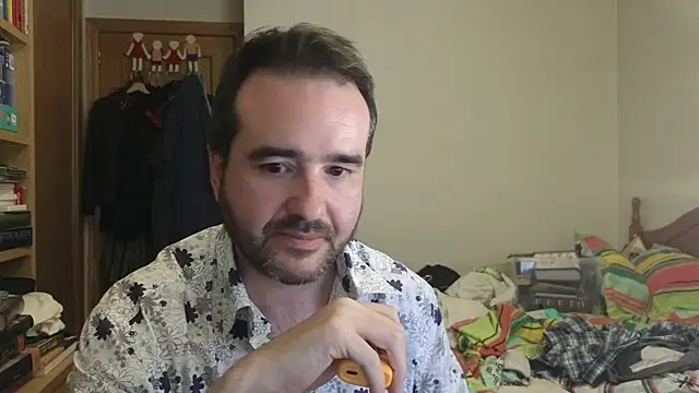Snapshot of curiosillo83 chatting on 05.28.26 curiosillo83 online show from 05.28.26