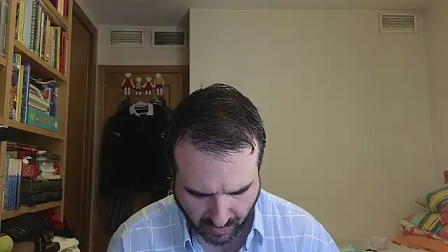 Snapshot of curiosillo83 chatting on 06.11.26 curiosillo83 online show from 06.11.26