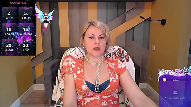 Candy Long online show from 12.23.25