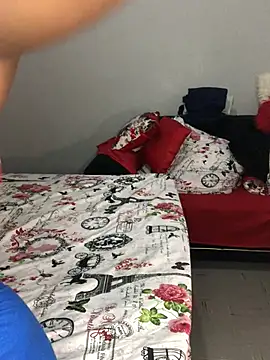 Snapshot of Sexypresh302 chatting on 12.11.24 Sexypresh302 online show from 12.11.24